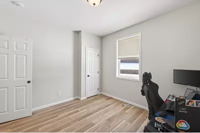 8599 Oakview Way N, Maple Grove, MN 55369 - Photo 14