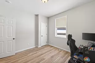 8599 Oakview Way N, Maple Grove, MN 55369 - Photo 14