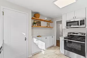 2639 Logan Ave N, Minneapolis, MN 55411 - Photo 8