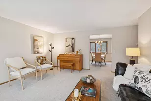 2034 Pleasant View Dr, New Brighton, MN 55112 - Photo 6