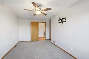 2525 Cobble Hill Ct, Woodbury, MN 55125 - Photo 14