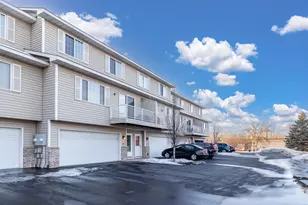 2525 Cobble Hill Ct, Woodbury, MN 55125 - Photo 2