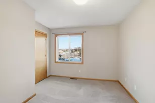 2525 Cobble Hill Ct, Woodbury, MN 55125 - Photo 12