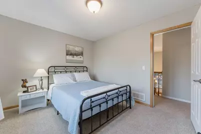 10299 Bucks Way, Eden Prairie, MN 55347 - Photo 26