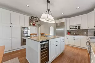 10299 Bucks Way, Eden Prairie, MN 55347 - Photo 12