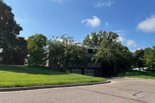 4380 Brookside Ct, Edina, MN 55436 - Photo 38