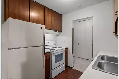 4380 Brookside Court #209, Edina, MN 55436 - Photo 2