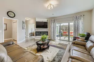 4918 93rd Way N, Brooklyn Park, MN 55443 - Photo 2