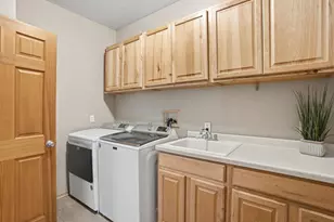 1971 Andrew Ct, Chanhassen, MN 55317 - Photo 20