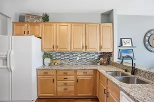 1971 Andrew Ct, Chanhassen, MN 55317 - Photo 12