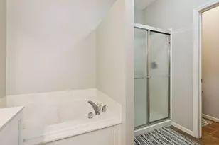 1670 Skywood Ln, Eagan, MN 55122 - Photo 24