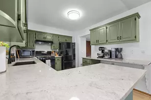 8401 50th Ave N, New Hope, MN 55428 - Photo 10