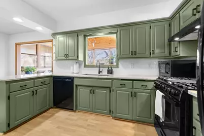 8401 50th Avenue N, New Hope, MN 55428 - Photo 12