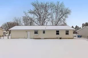 15493 Dresden Trail, Apple Valley, MN 55124 - Photo 2