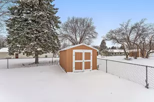 15493 Dresden Trail, Apple Valley, MN 55124 - Photo 6