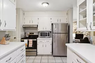 14321 Fairway Dr, Eden Prairie, MN 55344 - Photo 6