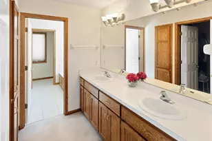 13611 Louisiana Ave, Savage, MN 55378 - Photo 10