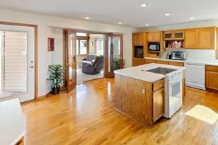 13611 Louisiana Ave, Savage, MN 55378 - Photo 6