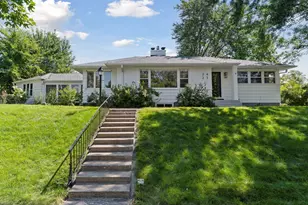 2423 Mt View Ave, Minneapolis, MN 55405 - Photo 18