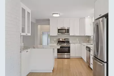 2423 Mount View Avenue, Minneapolis, MN 55405 - Photo 2