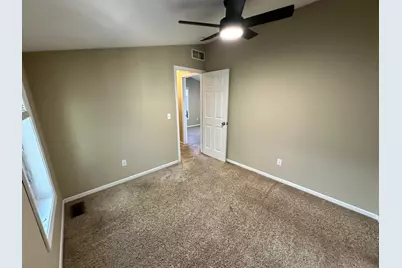 629 Oak Street SE, Minneapolis, MN 55414 - Photo 12