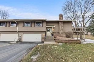 11208 Vessey Cir, Bloomington, MN 55437 - Photo 1