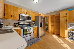 15325 Greenhaven Ln, Burnsville, MN 55306 - Photo 14