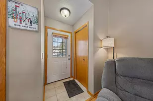 15325 Greenhaven Ln, Burnsville, MN 55306 - Photo 8