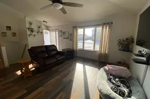 517 Elliot Dr SE, Grand Meadow, MN 55936 - Photo 4
