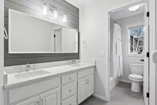 7424 Moccasin Trail, Chanhassen, MN 55317 - Photo 24