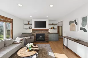 900 Sunset Dr S, Minnetonka, MN 55305 - Photo 6