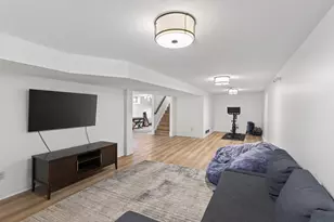900 Sunset Dr S, Minnetonka, MN 55305 - Photo 28