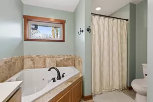 900 Sunset Dr S, Minnetonka, MN 55305 - Photo 26