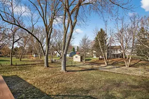 900 Sunset Dr S, Minnetonka, MN 55305 - Photo 38