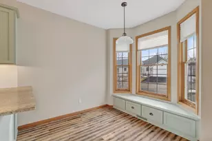 16125 Crystal Hills Dr, Lakeville, MN 55044 - Photo 12