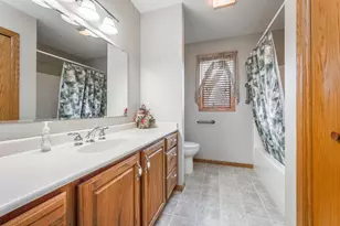 811 Burton Ln, Fairmont, MN 56031 - Photo 16