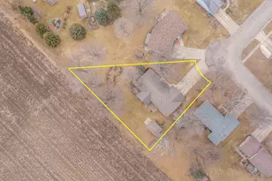 811 Burton Ln, Fairmont, MN 56031 - Photo 44