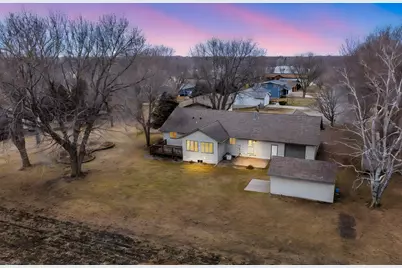 811 Burton Lane, Fairmont, MN 56031 - Photo 36