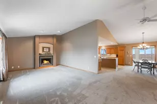 811 Burton Ln, Fairmont, MN 56031 - Photo 12