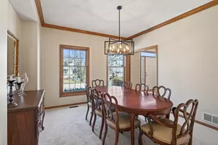 2536 Bridle Creek Trail, Chanhassen, MN 55317 - Photo 8