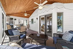 2536 Bridle Creek Trail, Chanhassen, MN 55317 - Photo 14