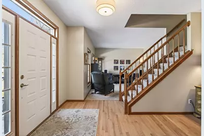2536 Bridle Creek Trail, Chanhassen, MN 55317 - Photo 6
