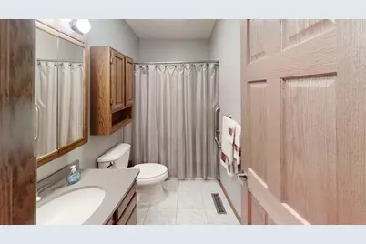 1823 Lakewood Avenue, Albert Lea, MN 56007 - Photo 14