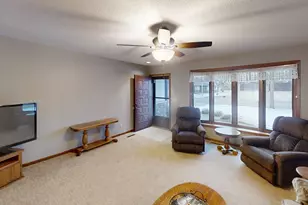 1823 Lakewood Ave, Albert Lea, MN 56007 - Photo 4