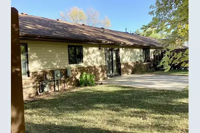 1823 Lakewood Avenue, Albert Lea, MN 56007 - Photo 2