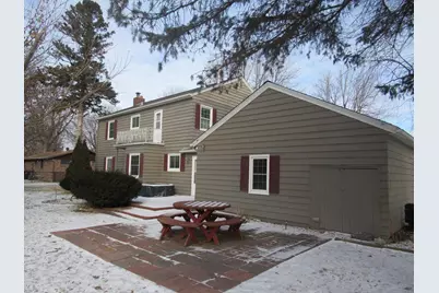 405 Clary Street W, Worthington, MN 56187 - Photo 16