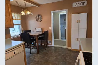 405 Clary Street W, Worthington, MN 56187 - Photo 8