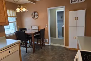 405 Clary Street W, Worthington, MN 56187 - Photo 8