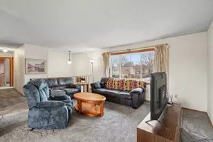 10216 Erskin St NE, Circle Pines, MN 55014 - Photo 4