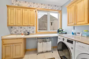 8197 Drexel Ct, Eden Prairie, MN 55347 - Photo 18